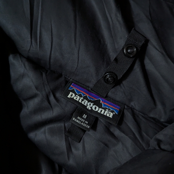Patagonia Women's Down With It Parka Black - Picture 5 of 7